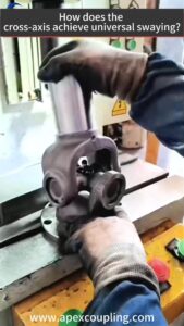 How does the cross-axis achieve universal swaying-封面